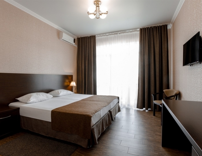 Стандарт 2-местный вид на бассейн - Отель «Голден Резорт»